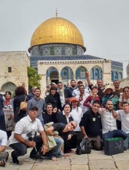 israeli_settlers_al-aqsa.jpg
