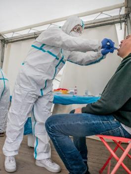 الاصابات بكورونا في العالم