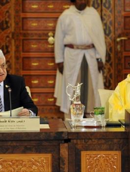 ملك المغرب وعباس