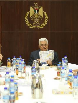 2011_8-14-Palestinian-President-Mahmoud-Abbas-C-and-members-of-the-Central-Committee-of-Fatah-in-the-West-Bank.jpg