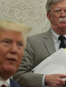 jhon-bolton-trump.jpg