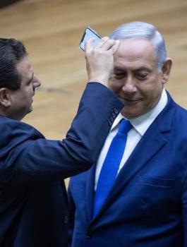 نتنياهو وايمن عودة