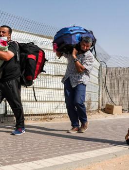 العمال الفلسطينيين في اسرائيل