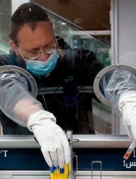 اسرائيل واللقاحات ضد كورونا