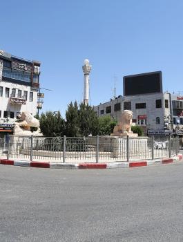 الاغلاق المفروض على الضفة الغربية