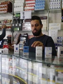 التبغ والبيض في مخيم شعفاط