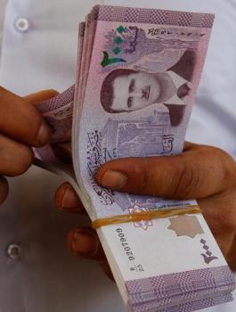 الليرة السورية والدولار