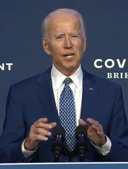 الرئيس الامريكي وبايدن والحرب على كورونا