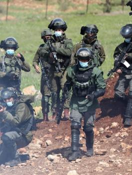 مواجهات في بيت دجن