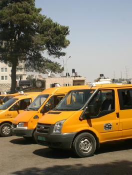 عمال النقل العام