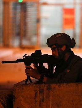 اصابة شبان في مواجهات مع الاحتلال باللبن الشرقية