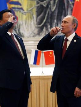 الرئيس الصيني والعقوبات الامريكية على روسيا