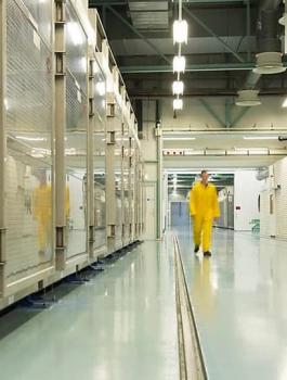 ايران وتخصيب اليورانيوم