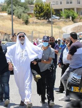 عرقلة دخول المصلين الى المسجد الاقصى