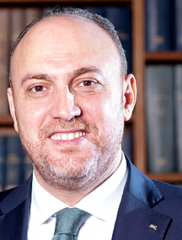 زملط وبريطانيا والجنائية الدولية