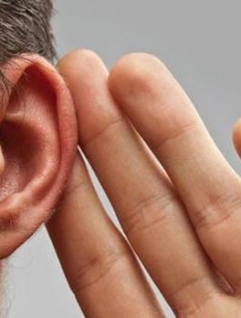 مختصون بريطانيون وكوفيد 19 والاذن