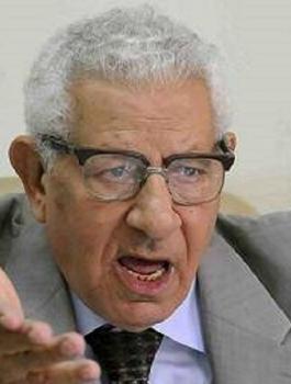 الكاتب الصحفي المصري مكرم محمد احمد