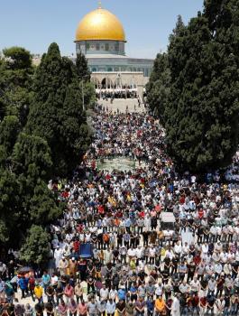 الصلاة في الاقصى