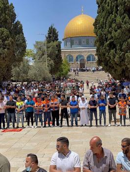 الصلاة في الاقصى