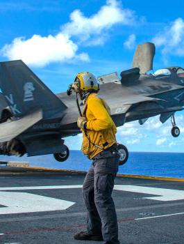 الجيش الامريكي وطائرات f 35