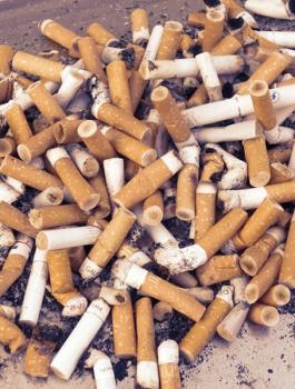 اعقاب السجائر ومليونير