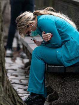 اميركا وخبراء ومختبر صيني