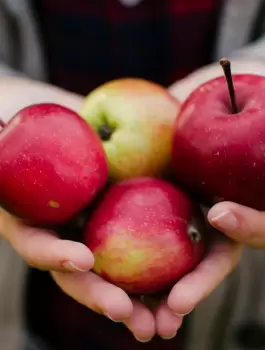 تفاحة يوميا