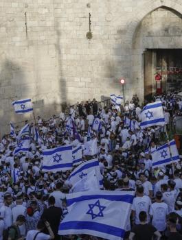 مسيرة الاعلام في القدس