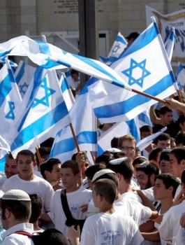 مسيرة الاعلام في القدس