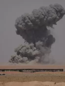 الجيش الامريكي يقصف مواقع ايرانية