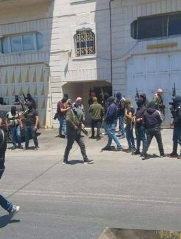 الاجهزة الامنية في الخليل