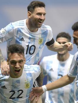 الارجنتين وكوبا اميركا