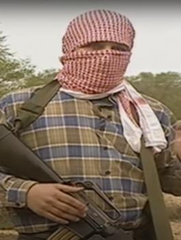 فصل طالبتين فلسطينيتين بسبب الضيف