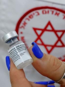 الجرعة الثالثة من لقاح كورونا