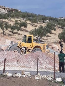 هدم في بني نعيم