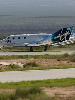 رحلة الملياردير البريطاني ريتشارد برانسون