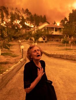 حرائق الغابات في اليونان