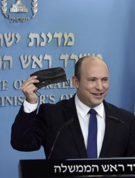 نفتالي بنيت واسرائيل والاغلاقات