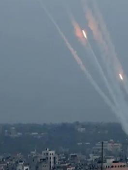 اطلاق صواريخ من غزة