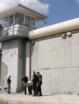 اسرائيل والاسرى