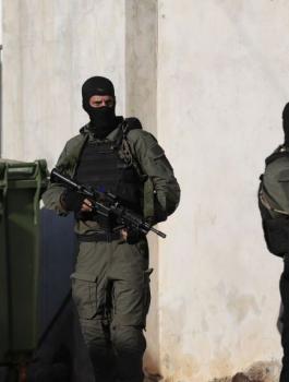 الاسرى وزالسجون