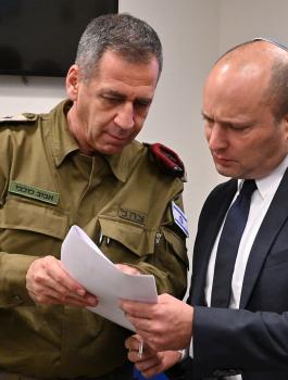 نفتالي بنيت