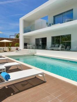 مجلس الوزراء والفلل السياحية في اريحا