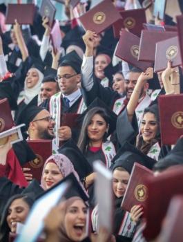 الحكومة وفرص عمل للشباب