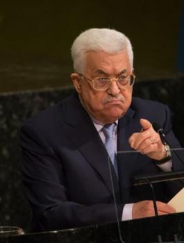 عباس والمبعوث الامريكي