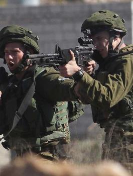 اطلاق النار على ملقي الحجارة