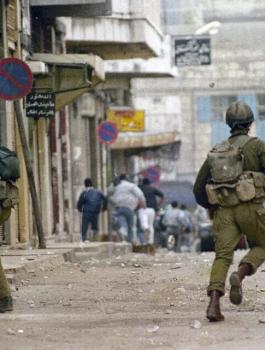 اطلاق النار على الفلسطينيين