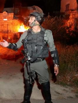 المستوطنون يهددون الفلسطينيين