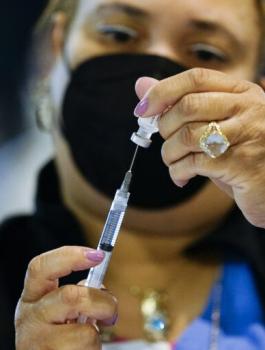 اللقاحات الفعالية في فلسطين