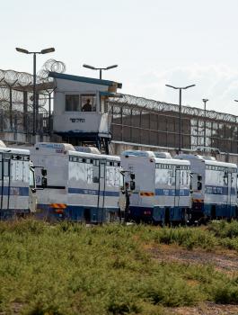 الاسرى في سجن ريمون